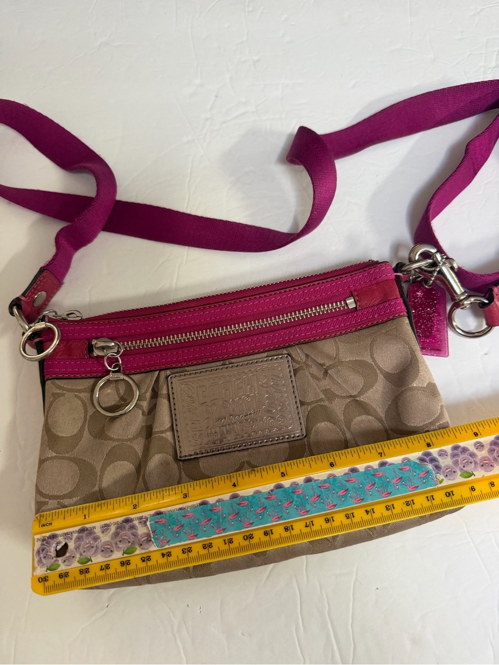 Coach Poppy Tan Signature Canvas Crossbody with Fuchsia Strap and Trim - Picture 11 of 12